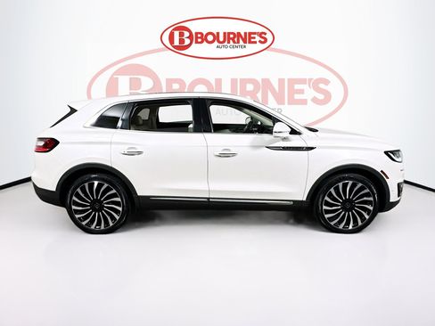 Used 2019 Lincoln Nautilus Black Label image 13