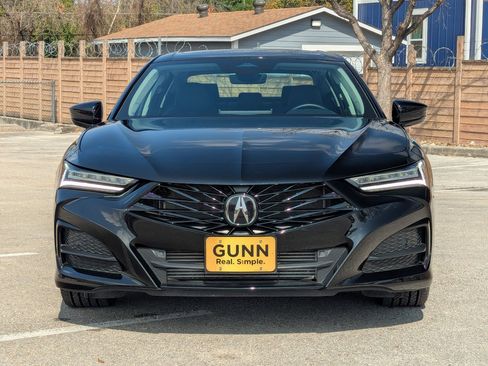 Certified 2025 Acura TLX w/Technology Package image 9