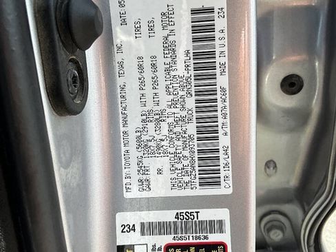 Used 2017 Toyota Tacoma Limited w/ Tow Package AWD/4WD image 20