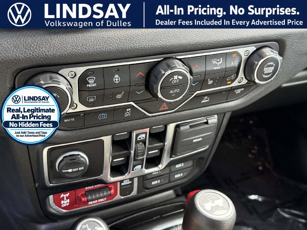 Used 2024 Jeep Wrangler Unlimited AWD/4WD image 16