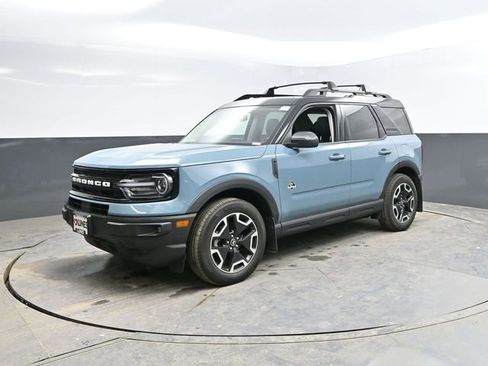 Used 2023 Ford Bronco Sport Outer Banks w/ Tech Package image 5