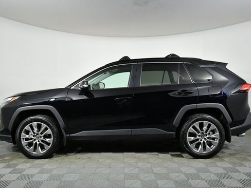 Used 2023 Toyota RAV4 XLE Premium image 16