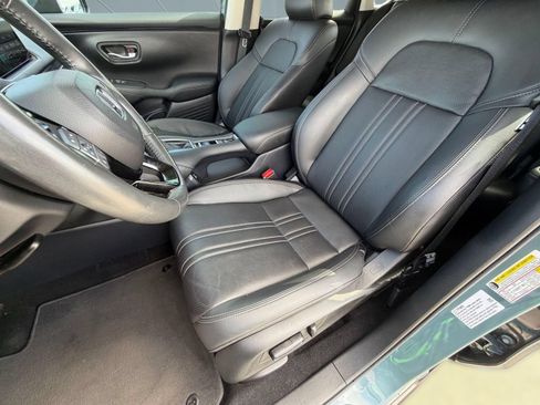 Used 2024 Honda HR-V EX-L image 5