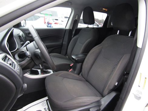 Used 2019 Jeep Compass Sport image 17