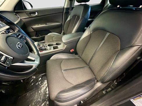 Used 2020 Kia Optima S w/ S Panoramic Sunroof Package FWD image 11