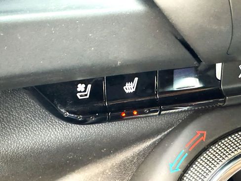 Used 2021 Chevrolet Camaro SS image 25