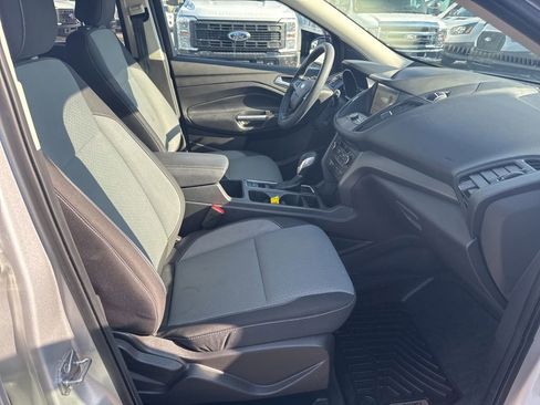 Used 2019 Ford Escape SE image 29