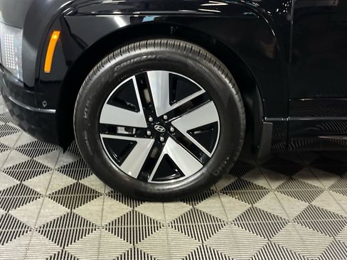 Used 2026 Hyundai Ioniq 9 SEL image 11