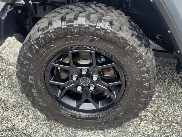 Used 2024 Jeep Wrangler Unlimited Sport AWD/4WD image 10