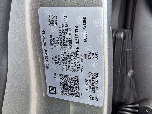 New 2026 Chevrolet Colorado ZR2 w/ Technology Package AWD/4WD image 18