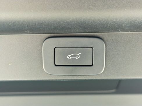 Used 2024 Land Rover Range Rover Autobiography AWD/4WD image 14