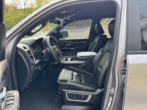 Used 2022 RAM 1500 Laramie w/ Sport Appearance Package image 12