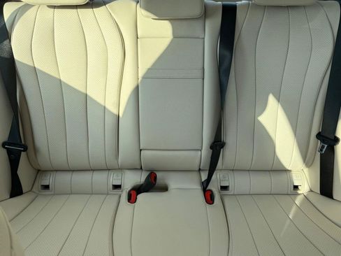 Used 2026 Mercedes-Benz E 350 4MATIC Sedan image 31
