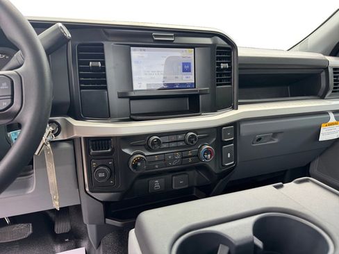 New 2026 Ford F550 4x4 Regular Cab Super Duty image 13