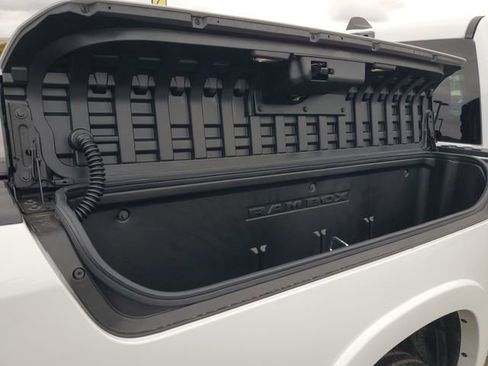 New 2026 RAM 1500 Tungsten w/ Trailer Tow Group AWD/4WD image 8