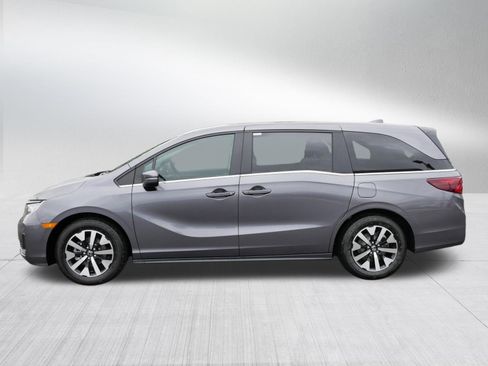 Certified 2026 Honda Odyssey EX-L image 4