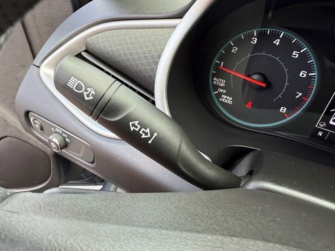Used 2021 Chevrolet Malibu LS FWD image 28