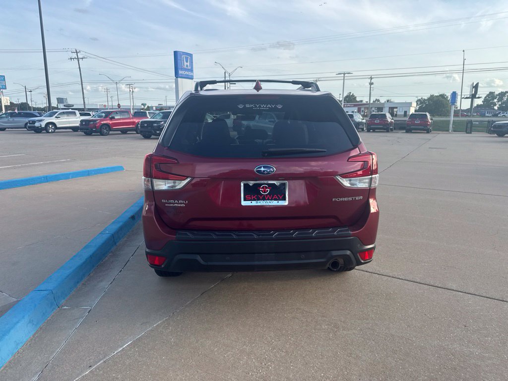 Used 2019 Subaru Forester Limited AWD/4WD image 6