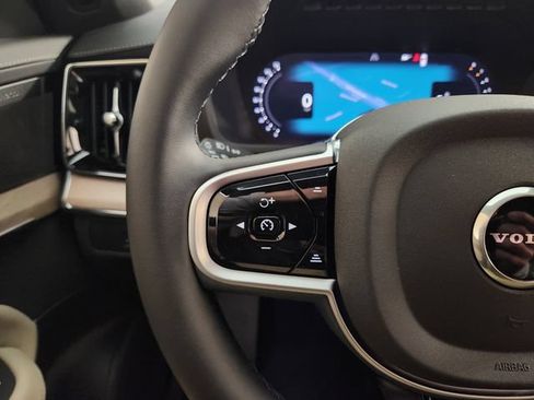 New 2026 Volvo XC90 B6 Plus w/ Protection Package Premier AWD/4WD image 28