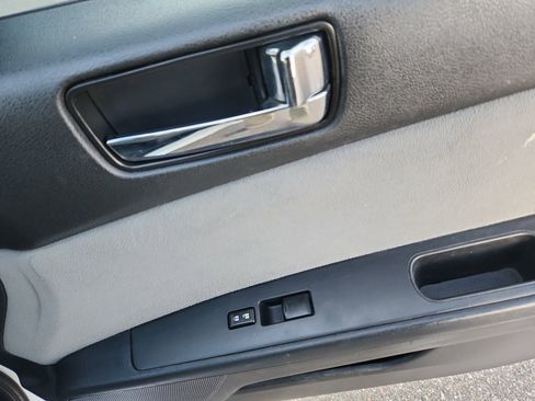 Used 2011 Nissan Sentra 2.0 S w/ Convenience Pkg image 17