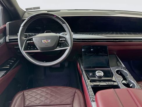 Used 2025 Cadillac Escalade ESV Premium Luxury w/ Touring Package image 25