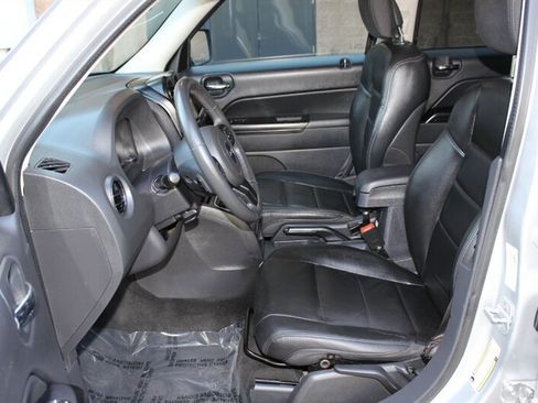 Used 2015 Jeep Patriot Sport w/ Power Value Group AWD/4WD image 10