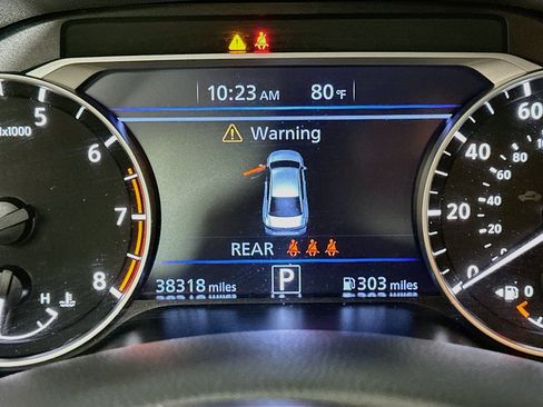 Used 2025 Nissan Altima 2.5 SV FWD image 19