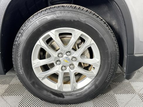 Used 2019 Chevrolet Traverse LT FWD image 31