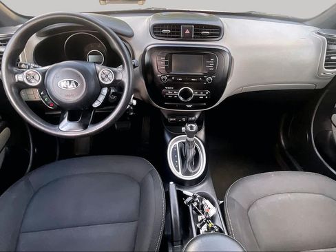 Used 2017 Kia Soul + FWD image 15