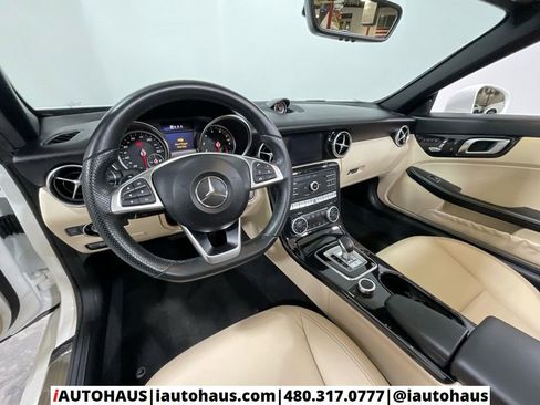 Used 2020 Mercedes-Benz SLC 300 w/ Premium Package image 12