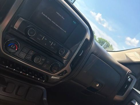Used 2017 GMC Sierra 1500 Denali w/ Denali Ultimate Package AWD/4WD image 15