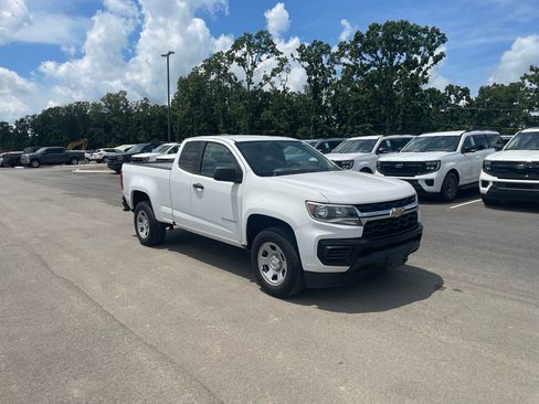 Used 2021 Chevrolet Colorado W/T w/ WT Convenience Package RWD image 4