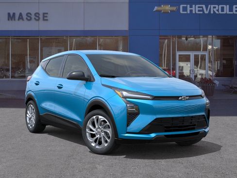 New 2027 Chevrolet Bolt LT image 7