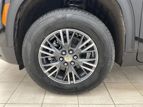 New 2026 Chevrolet Traverse LT w/ Driver Confidence Package image 7