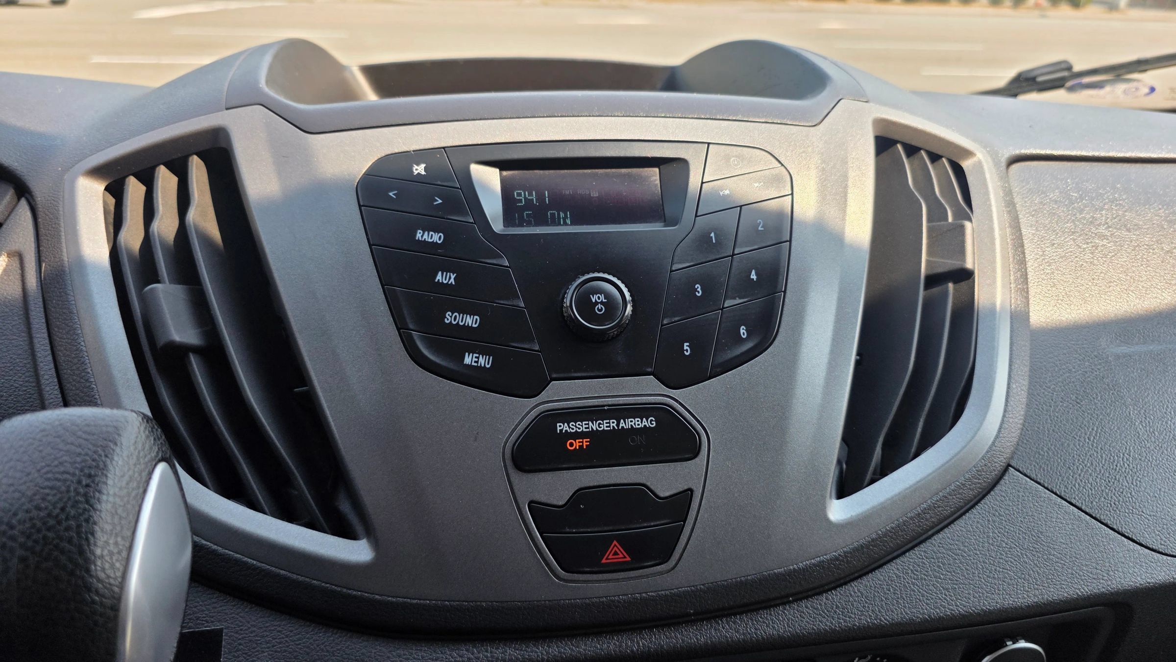 Used 2015 Ford Transit 250 130 Low Roof w/ Exterior Upgrade Package RWD image 16