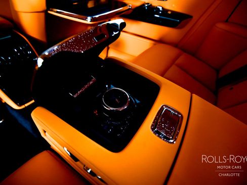 New 2026 Rolls-Royce Phantom Sedan image 23