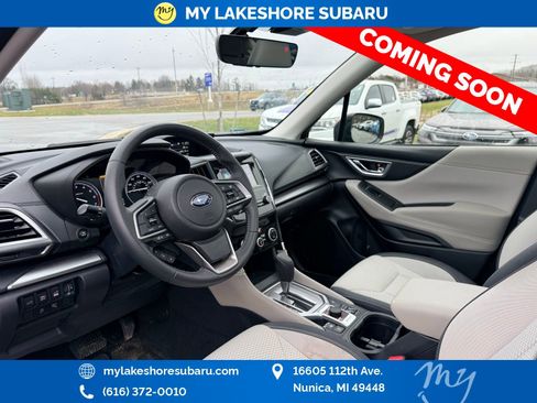 Used 2024 Subaru Forester Premium image 11