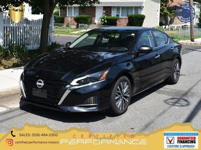 Used 2025 Nissan Altima 2.5 SV