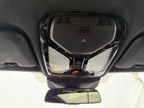 Used 2024 BMW X5 xDrive40i w/ Premium Package image 46