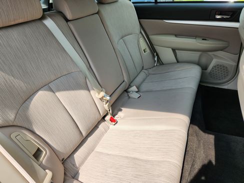 Used 2014 Subaru Outback 2.5i AWD/4WD image 13