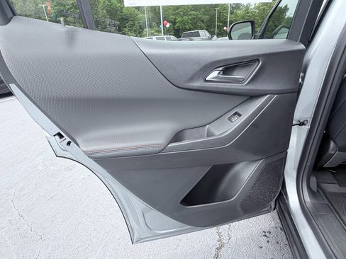 New 2026 Chevrolet Equinox RS w/ Convenience Package III FWD image 32