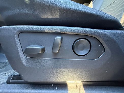 Used 2024 Chevrolet Silverado 1500 ZR2 w/ Technology Package image 27