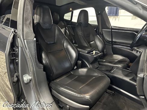 Used 2016 Tesla Model S P90D image 9