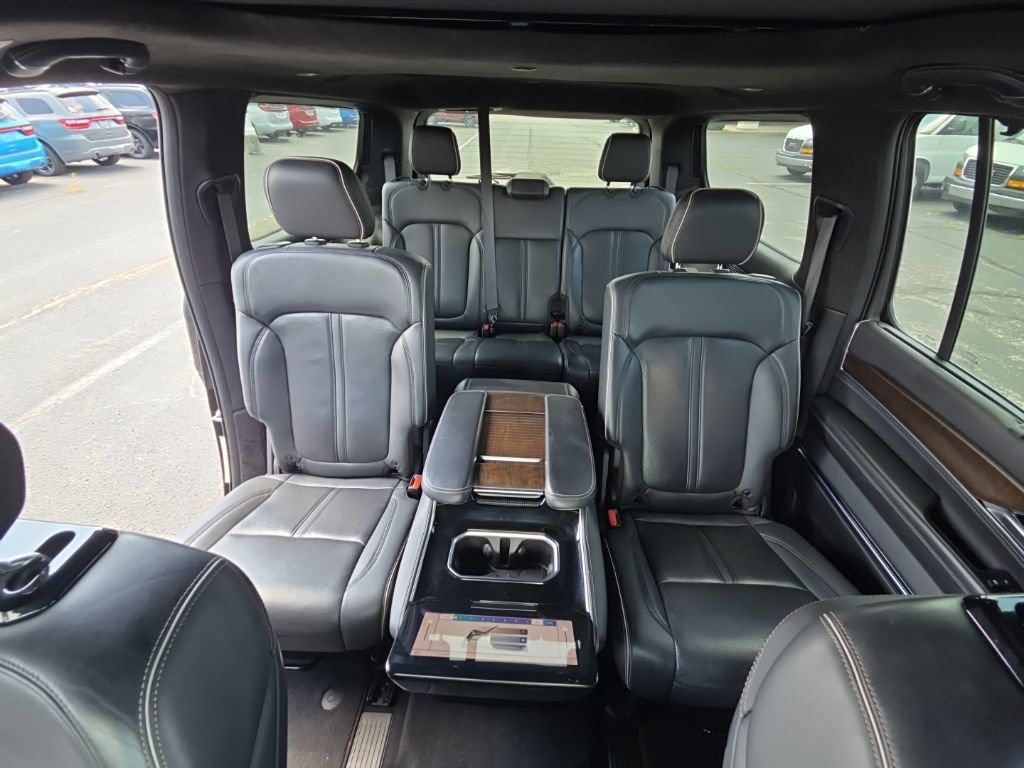 Used 2023 Jeep Grand Wagoneer Series II AWD/4WD image 35