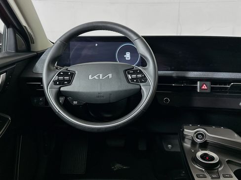Used 2023 Kia EV6 Wind RWD image 18