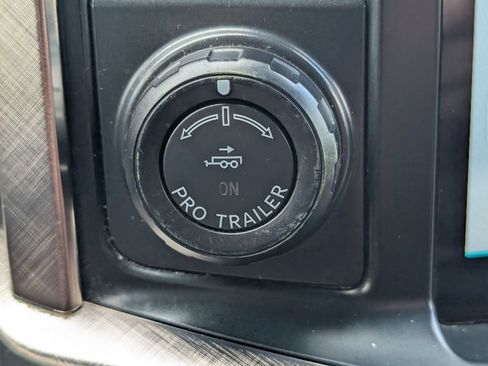 Used 2022 Ford F150 King Ranch w/ Equipment Group 601A High AWD/4WD image 18
