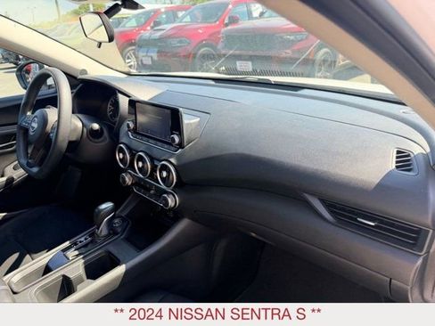 Used 2024 Nissan Sentra S FWD image 9