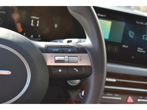 Used 2025 Hyundai Sonata SE image 20