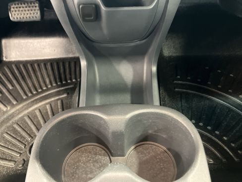 Used 2020 Chevrolet Bolt LT image 18