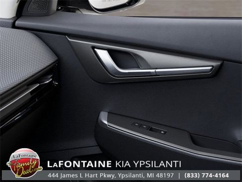 New 2025 Kia EV6 Light image 25